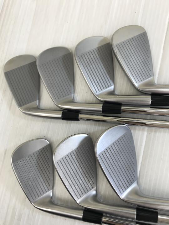 MIZUNO JPX 923 TOUR Iron Set 7pc (4-PW) Dynamic Gold 120 Flex S200 (Pre-owned)