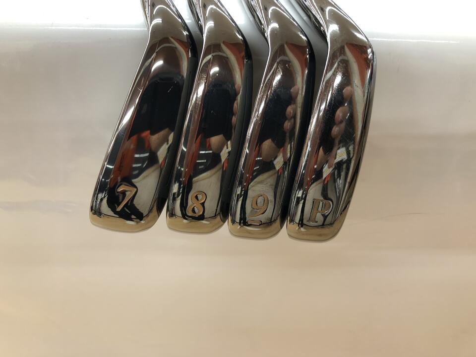 MAJESTY PRESTIGIO 12 Women's Iron Set 4pc (7-PW) MAJESTY TL750 Flex L (Pre-owned)