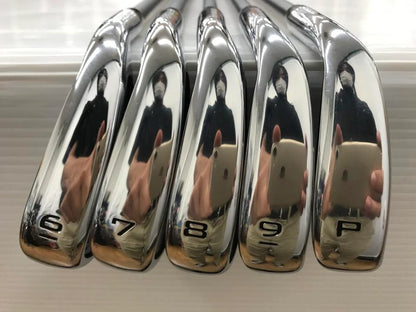 Callaway PARADYM Iron Set 5pc (6-PW) VENTUS TR 5 for Callaway Flex R (Pre-owned)
