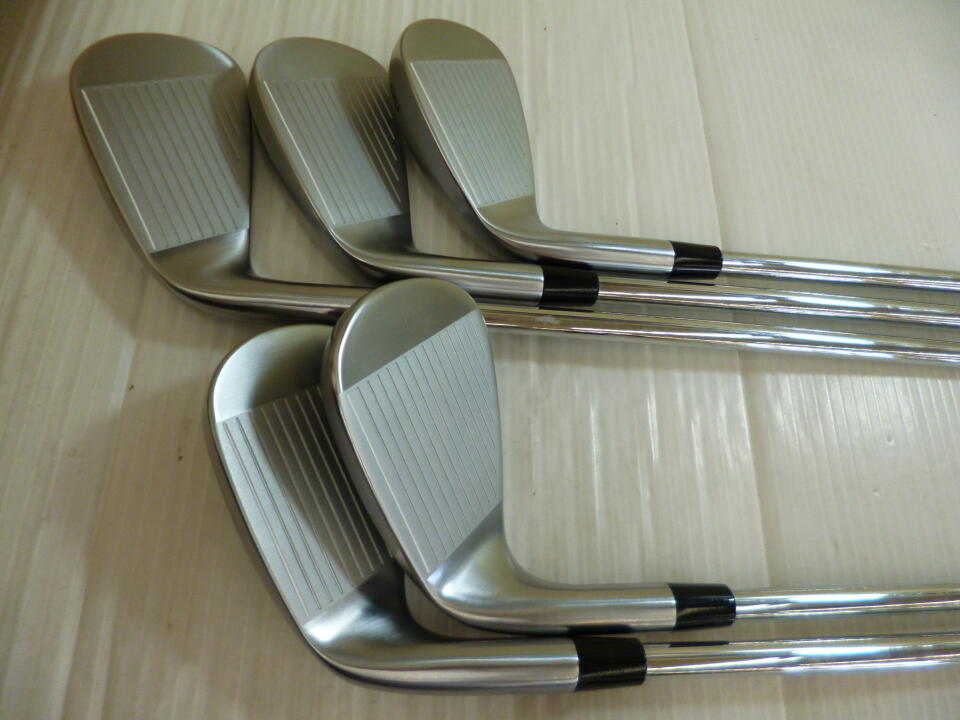 Callaway QUANTUM MAX Iron Set 5pc (6-PW) N.S.PRO MODUS 3 TOUR 105 Flex S (Pre-owned)