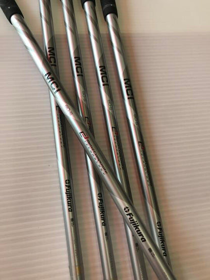 MIZUNO JPX 923 HOT METAL Iron Set 5pc (6-PW) MCI 80 Flex S (Pre-owned)