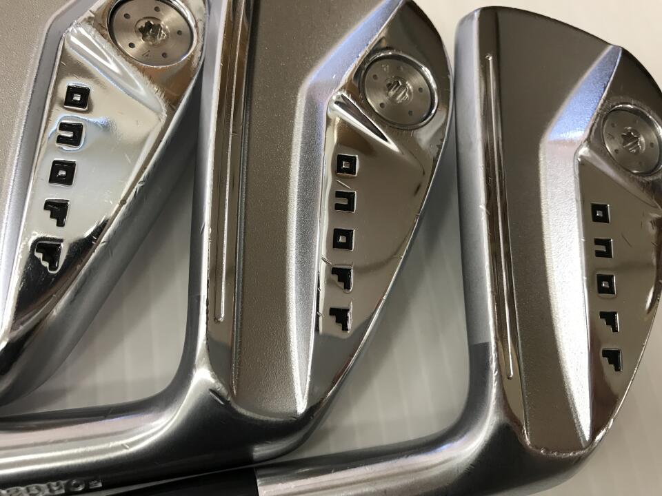 GLOBERIDE ONOFF FORGED KURO 2024 Iron Set 6pc (5-PW) N.S.PRO MODUS 3 TOUR 115 Flex S (Pre-owned)