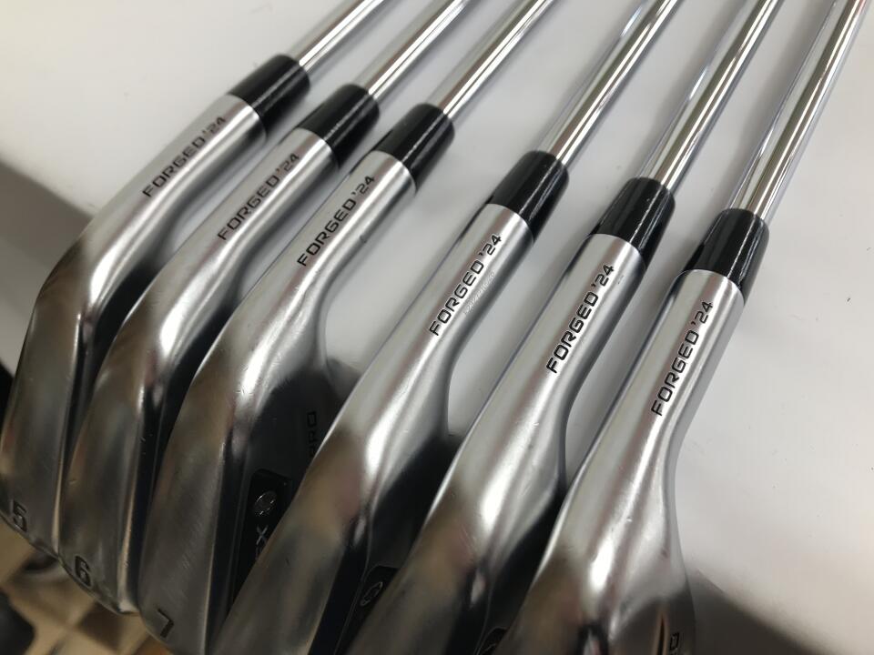 Callaway APEX PRO 2024 Iron Set 6pc (5-PW) Dynamic Gold MID 115 Flex S200 (Pre-owned)
