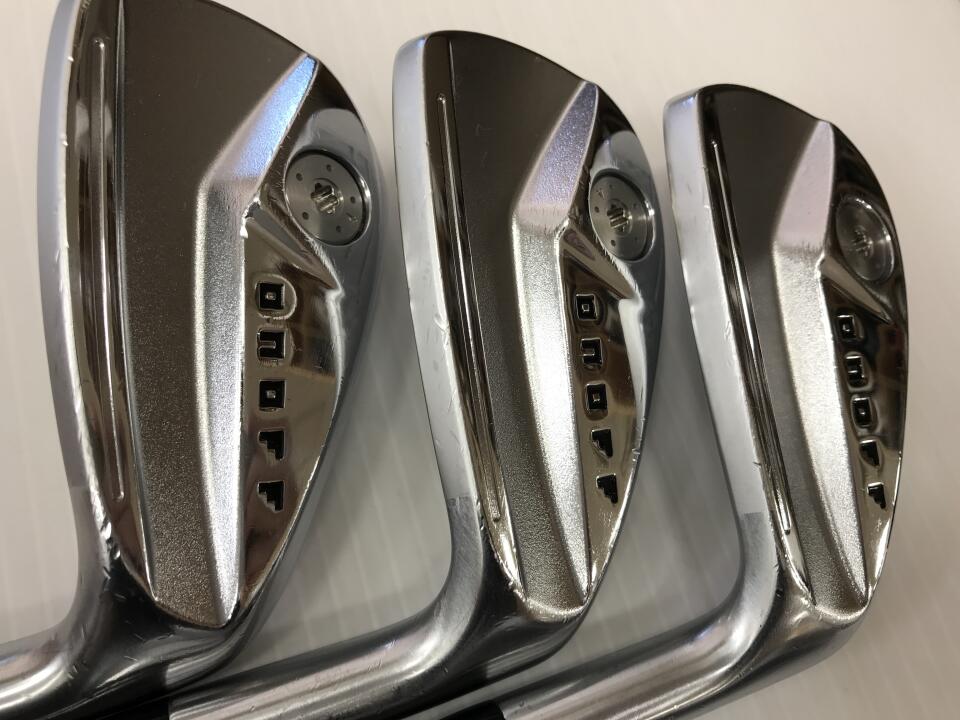 GLOBERIDE ONOFF FORGED KURO 2024 Iron Set 6pc (5-PW) N.S.PRO MODUS 3 TOUR 115 Flex S (Pre-owned)