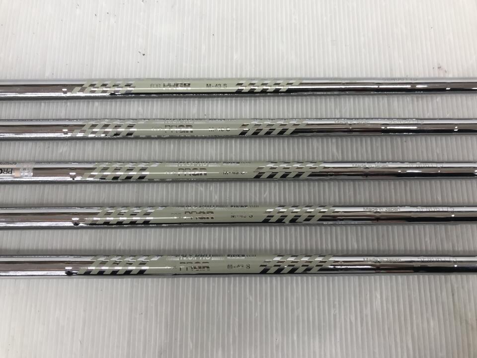 PRGR 04 Iron Set 5pc (7-AW) Spec Steel 3 Ver.2 Flex S (Pre-owned)