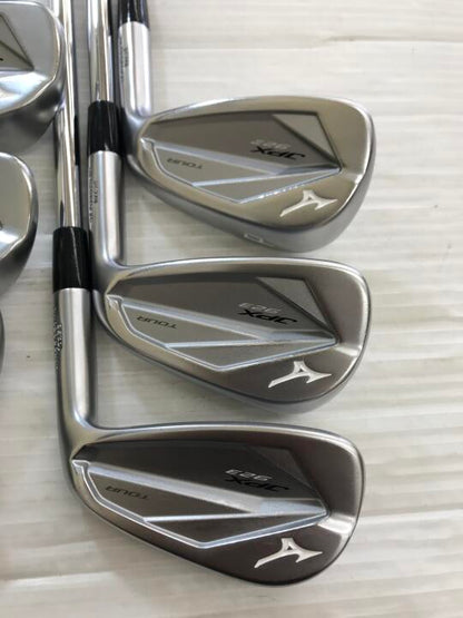 MIZUNO JPX 923 TOUR Iron Set 7pc (4-PW) Dynamic Gold 120 Flex S200 (Pre-owned)